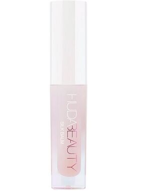 Huda Beauty Silk Balm Hydra-Plumping
Lip Balm in the shade ‘Blush’